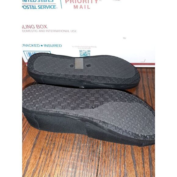 New Size 8 Black Easy USA Canvas Slip On Shoes Sneakers with Padded Inso… - Picture 4 of 4